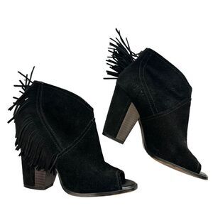 Gianni Bini stacked heel open toe fringe boho black suede booties size 8